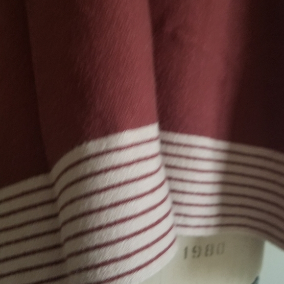 Poncho style cape sweater - Picture 8 of 8